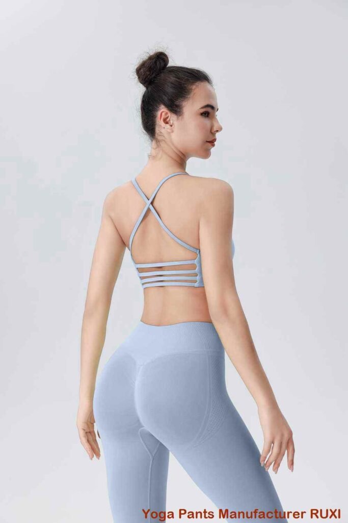 yoga crop top ilgomis rankovėmis