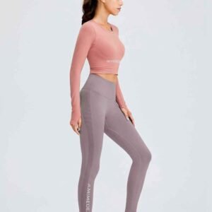 priekyje užsegama sportinė liemenėlė
