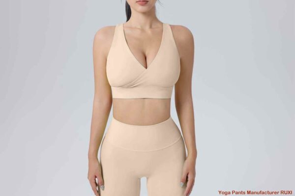 paminkštinta sportinė liemenėlė push up